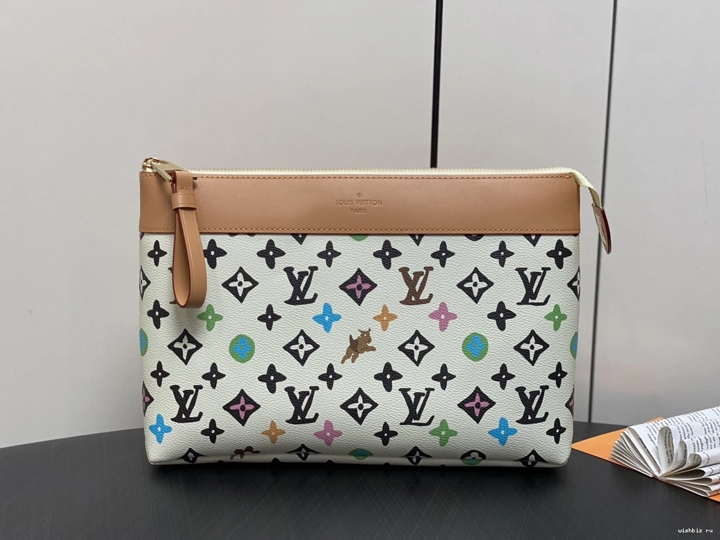 WIS SOUPLE-32*21*8CM VOYAGE LOUIS POCHETTE VUITTON 0319